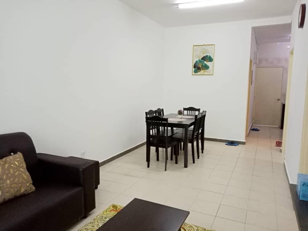 Arieya Homestay คาเมรอนไฮแลนด์ ภายนอก รูปภาพ